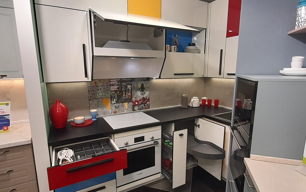 Кухня Мондриана BL / м.Новые Черемушки