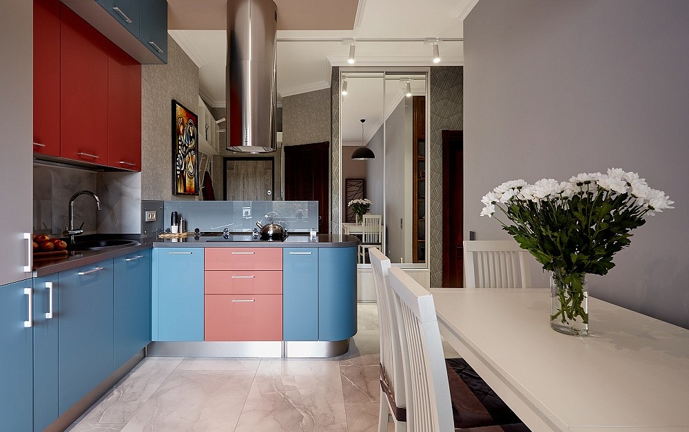 Кухня с барной стойкой