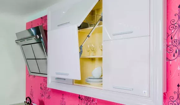 Фиолетовая кухня в Ярославле