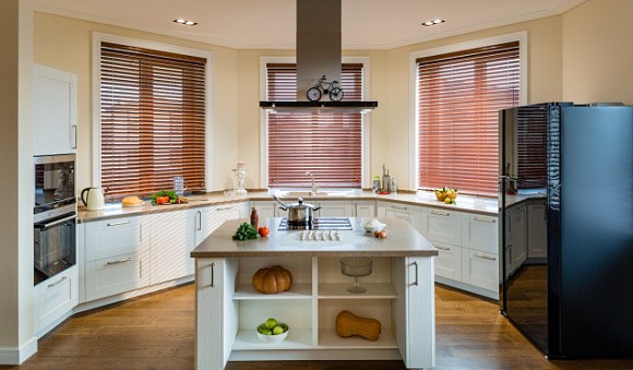 Большие кухни