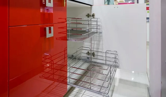 Красная кухня в Екатеринбурге