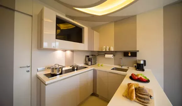 Глянцевая кухня в Санкт-Петербурге