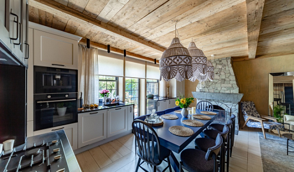 Белая кухня в Кирове